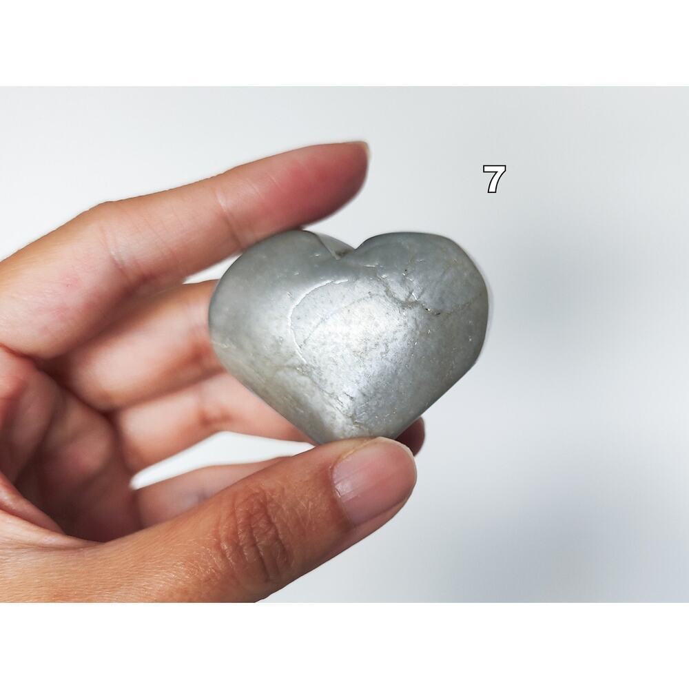 Super Flash Sage Moonstone Heart Carving Garnierite - Picture 9 of 12